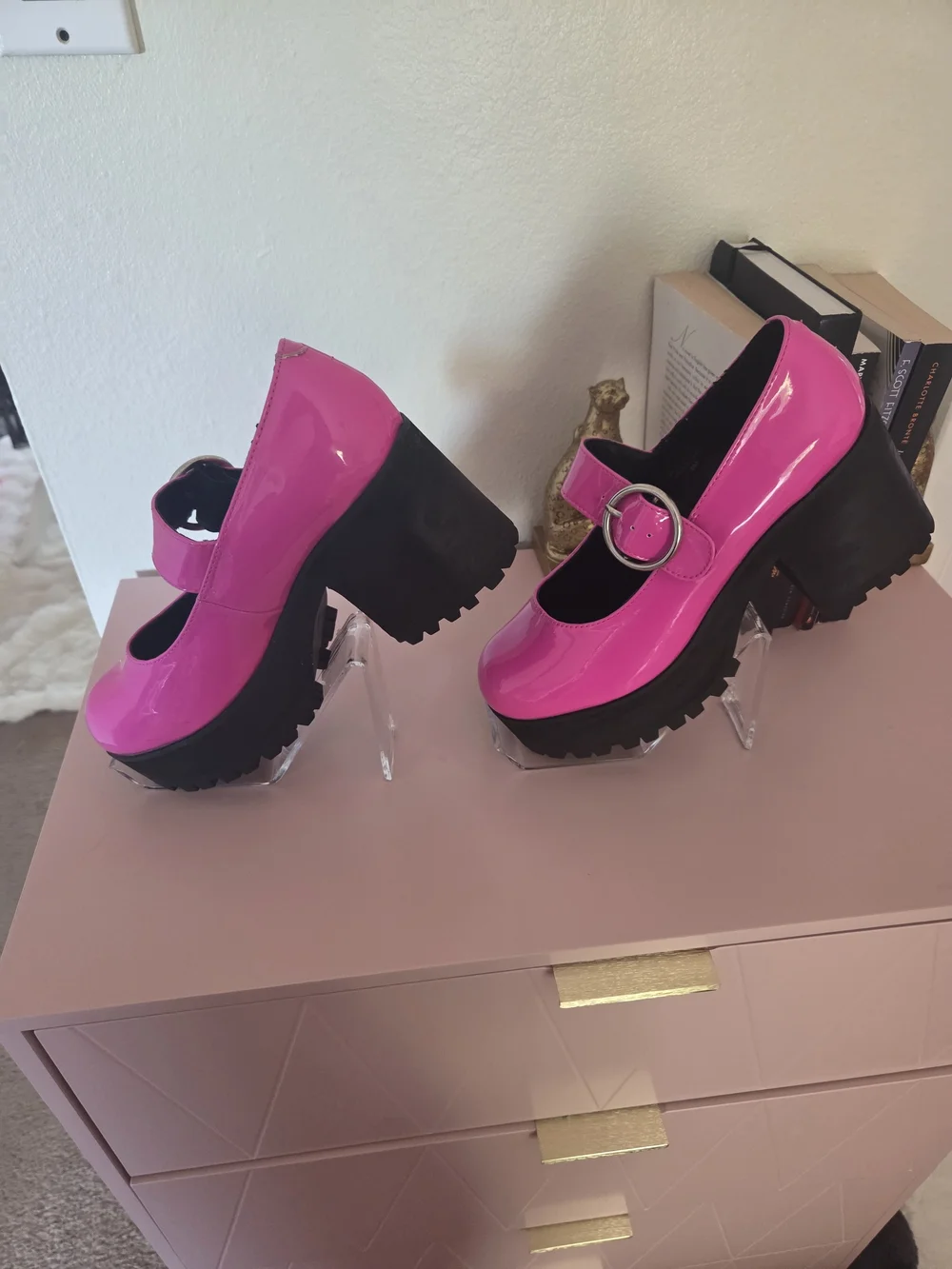 Dolls Kill vibrant patent